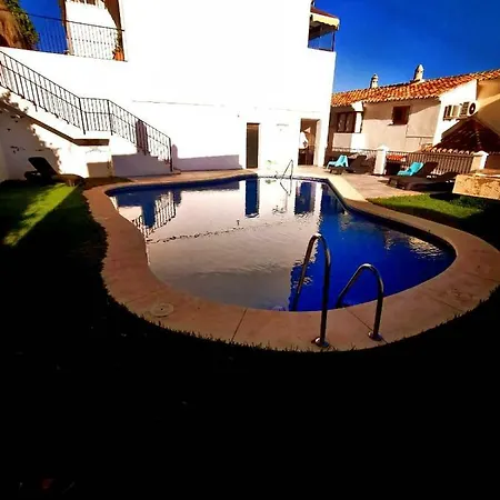 Dona Pia Apartment *